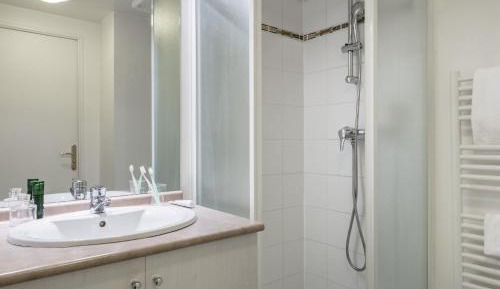 Studio (2 Adults)