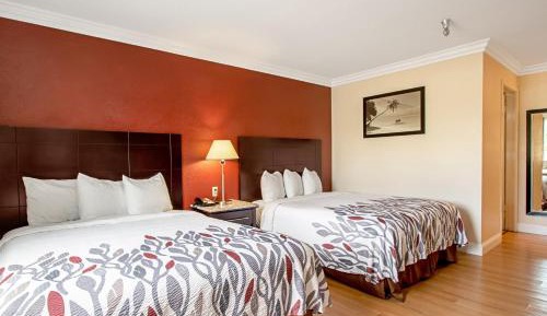 Deluxe Room with Two Queen Beds Non-Smoking