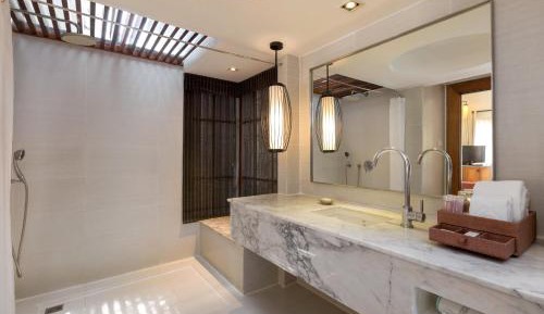 Deluxe Ocean View Twin