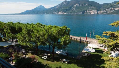 Superior Double or Twin Room with Lake View