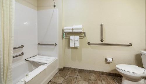 Queen Room - Disability Access