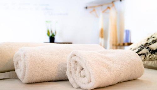 Deluxe Room (2 Adults + 1 Child)