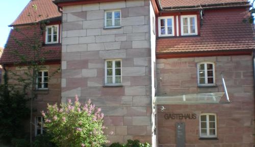 Large Double Room - Guest house