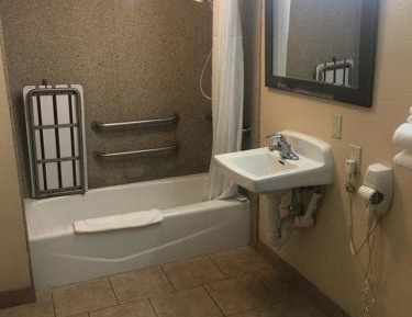 Deluxe Queen Room with Two Queen Beds -Disability Access - Non-Smoking