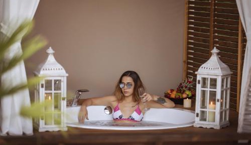 Honeymoon Room with Spa Bath - Swim Up