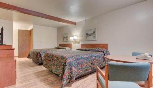 Queen Room with Two Queen Beds - Non-Smoking