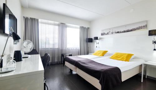 Queen Room