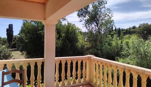 Apartment with Terrace 2
