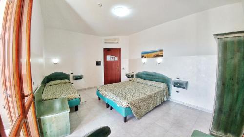Triple Room with Balcony