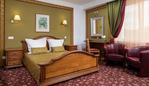 Deluxe Triple Room with Balcony