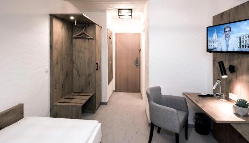Standard Single Room
