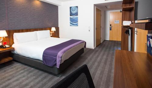 Double Room with Free Hot Breakfast - Accessible