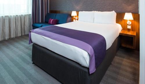 Standard Double Room with Sofa Bed and Free Hot Breakfast