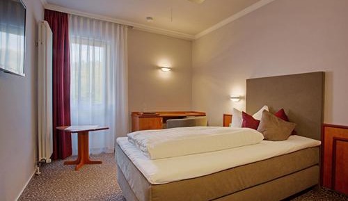 Deluxe Single Room