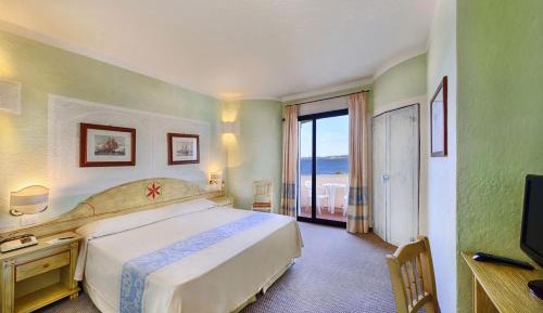 Double or Twin Room with Sea View