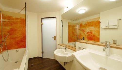 Comfort six-bed room