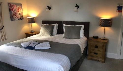Double or Twin Room (No 4)