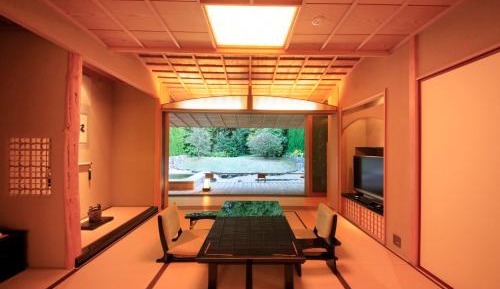 Japanese Room 1st Floor with Open-Air Bath