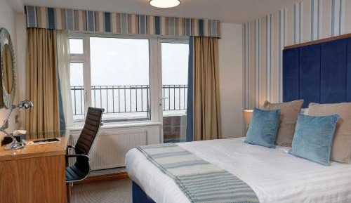 Executive Double Room with Double Bed and Sea View - Non-Smoking