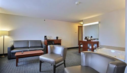 Executive King Suite - Non-Smoking