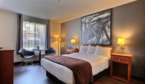 Queen Room - Disability Access - Non-Smoking