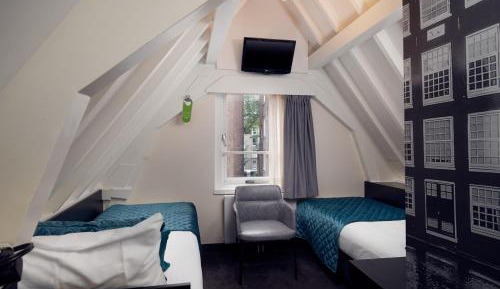 Economy Twin Room