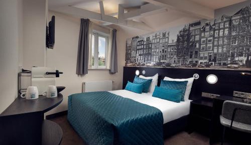 Twin Room with Canal View