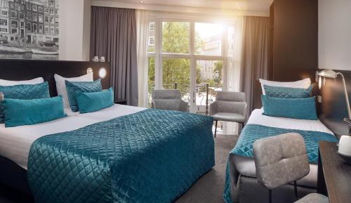 Triple Room with Canal View