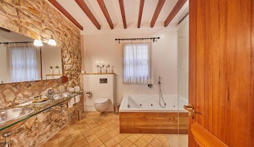 Superior Double Room with Hot Tub