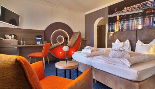 Standard Double Suite
