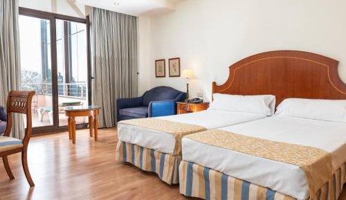 Deluxe Double or Twin Room with Balcony