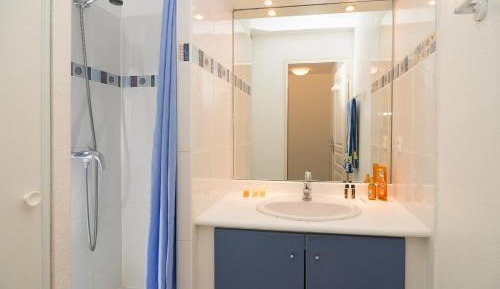 One-Bedroom Apartment (2 - 4 Adults)