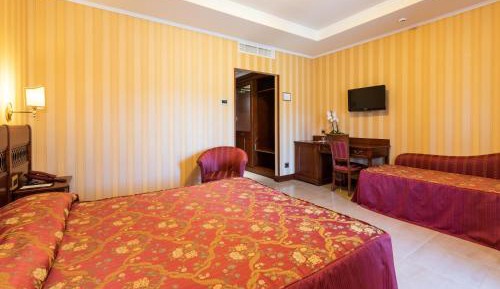Triple Room with Terrace - Annex