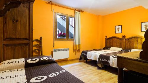 Economy Triple Room