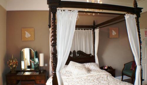 Double Room with Four Poster Bed