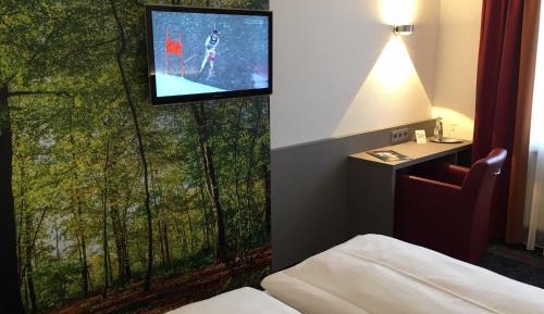 Queen Room