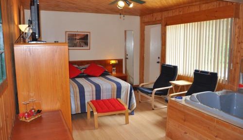 Superior Jacuzzi Room