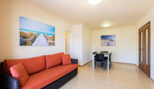 One-Bedroom Apartment (4 Adults)