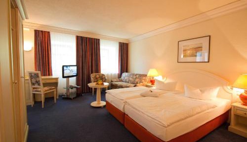 Large Double Room