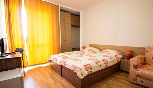 Triple Room with Balcony (2 Adults + 1 Child)