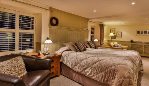 Luxury Suite