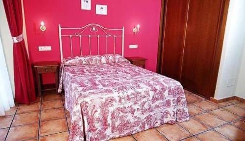 One-Bedroom Apartment (2 Adults + 1 Child)