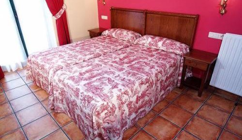 One-Bedroom Apartment (2 Adults)