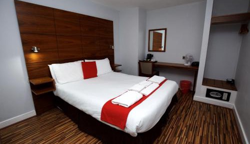 Double Room - No Window