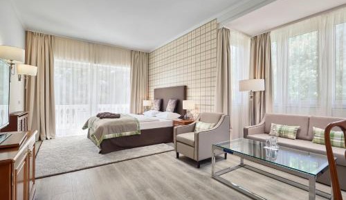Junior Suite with Balcony