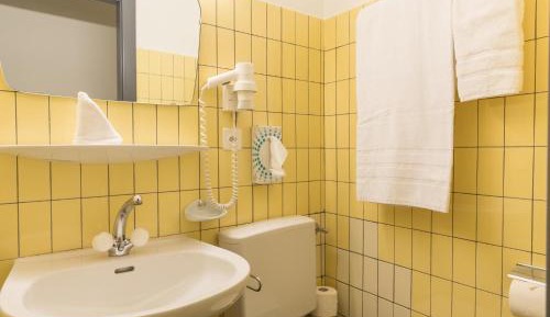 Economy Single Room
