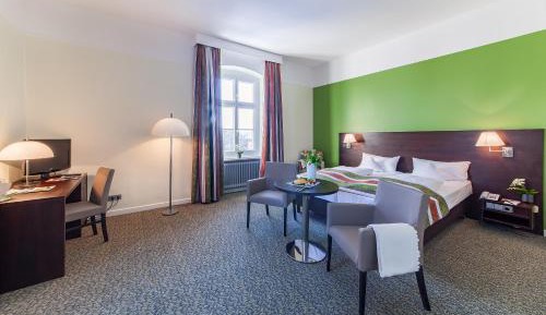 Classic Double Room