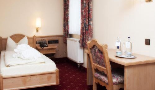 Economy Single Room