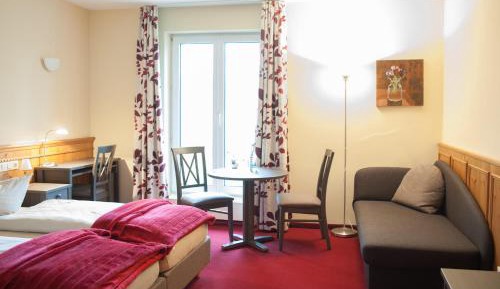 Double or Twin Room with Bathroom