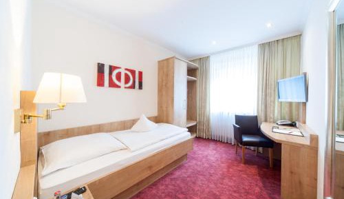 Classic Single Room